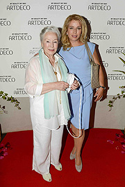 Cosima von Borsody mit Mutter Alwy Becker 30 Jahre ARTDECO Feier mit einer 5 Gänge Gourmetreise beim Feinkost Käfer in München am 26.06.2015 (©Foto: Artdeco)